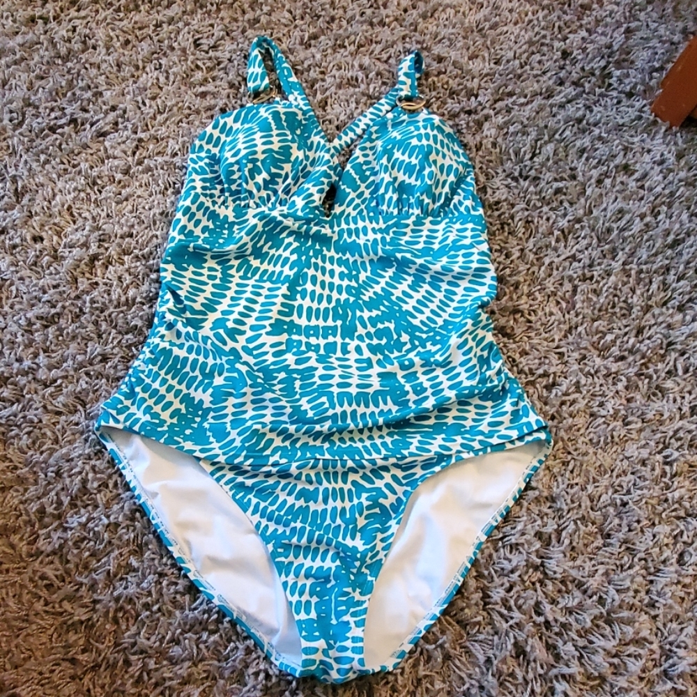 Old Navy One Piece Swimsuit Size XL